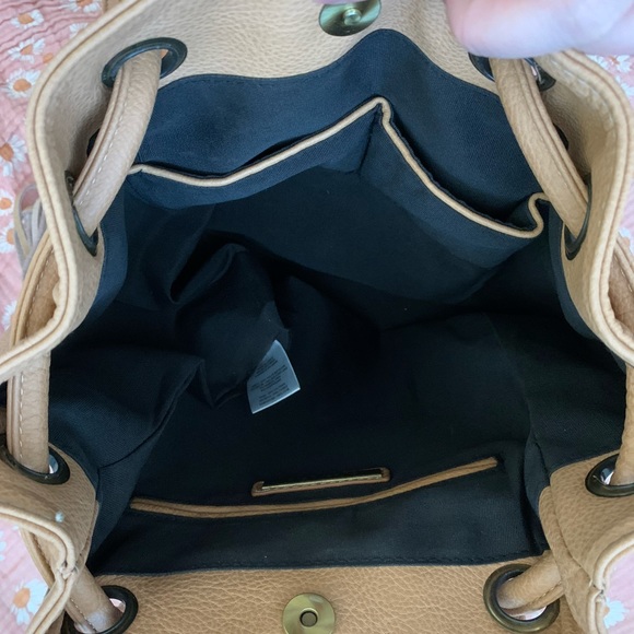 Fringe Backpack - Picture 3 of 7